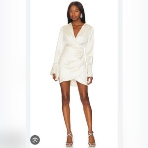 NWT Line and Dot Elegant Off White Satin Ruched Shirt Dress‎ Size Large